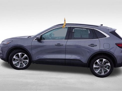 Certified 2023 Ford Escape Platinum image 13