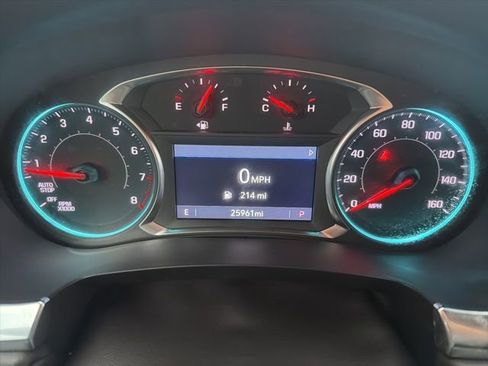 Certified 2023 Chevrolet Traverse LT image 24