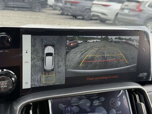 New 2025 Lexus LX 600 4WD w/ Luxury Package image 11