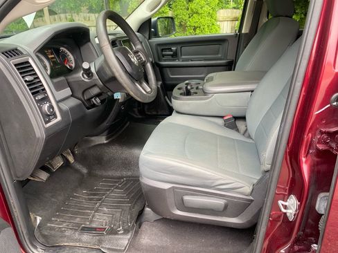 Used 2016 RAM 1500 Express AWD/4WD image 8