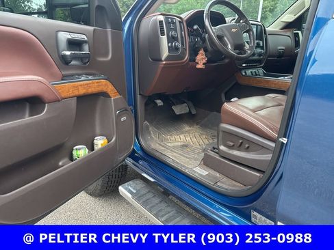 Used 2018 Chevrolet Silverado 2500 High Country w/ Duramax Plus Package AWD/4WD image 14