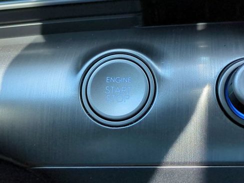 Used 2025 Hyundai Kona SEL FWD image 27