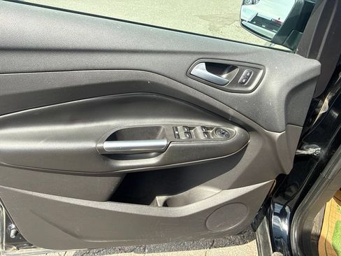 Used 2018 Ford Escape SEL w/ Canadian Touring Package AWD/4WD image 18