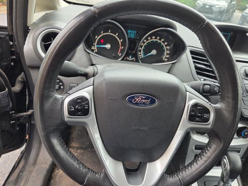 Used 2014 Ford Fiesta SE FWD image 19