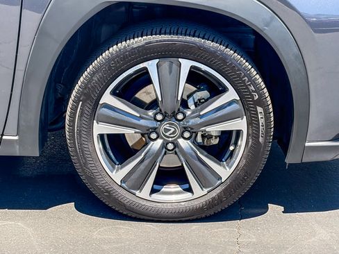 Certified 2024 Lexus UX 250h FWD image 9