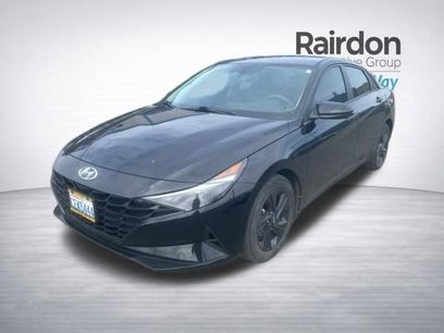 Used 2023 Hyundai Elantra SEL