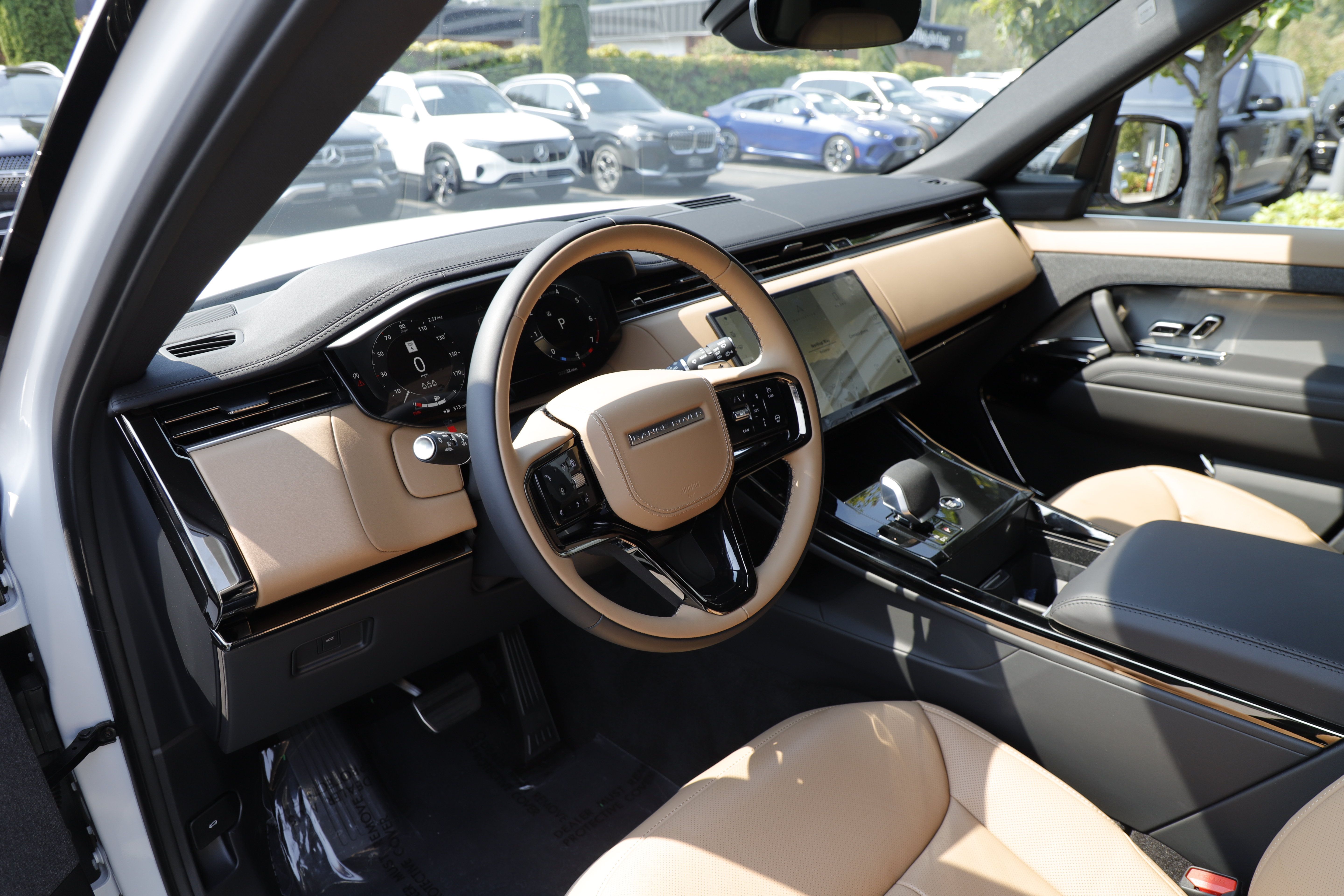 New 2026 Land Rover Range Rover Sport Dynamic SE AWD/4WD image 17