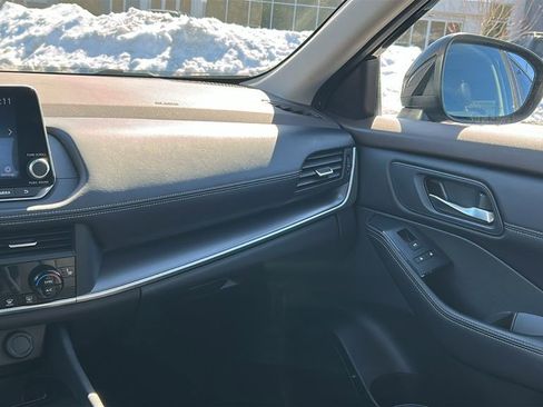 Used 2023 Nissan Rogue SV w/ SV Premium B Package image 25