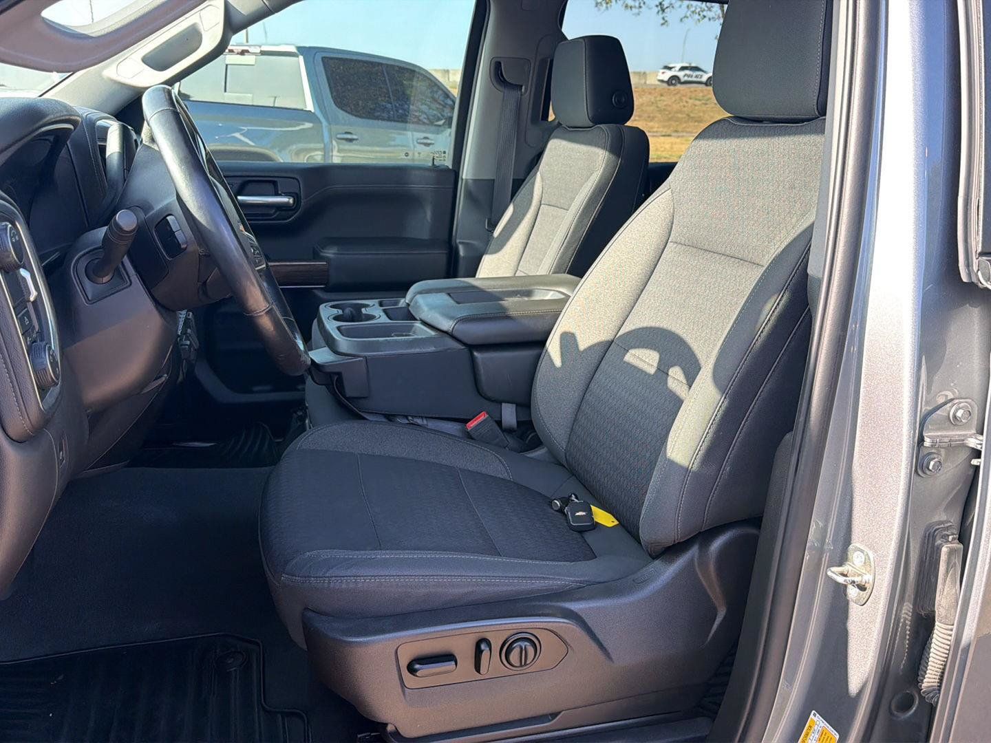 Used 2020 Chevrolet Silverado 1500 LT w/ Texas Edition RWD image 11
