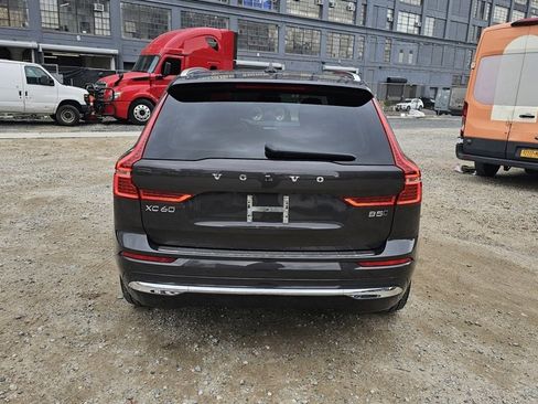 Certified 2023 Volvo XC60 B5 Plus w/ Climate Package image 3