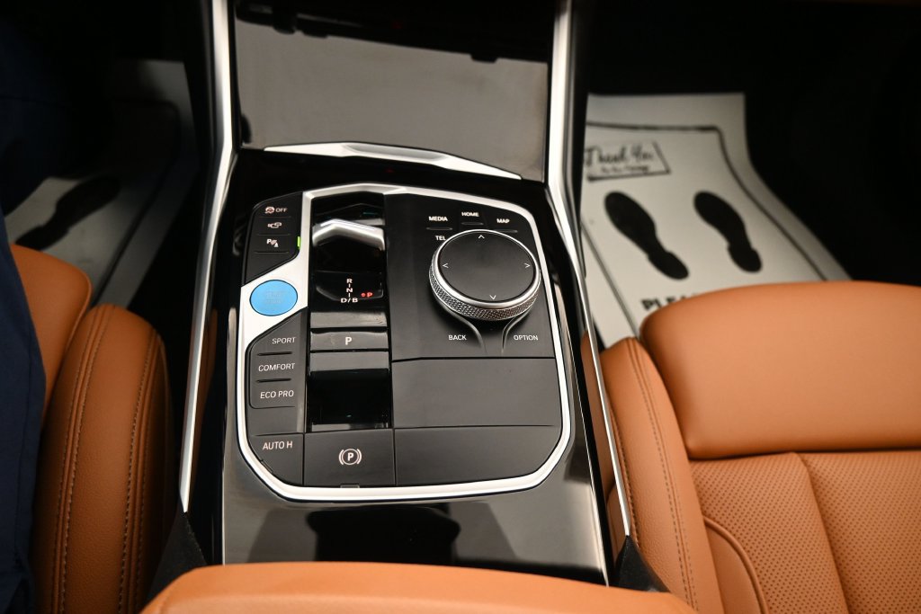 Used 2023 BMW i4 eDrive35 RWD image 14