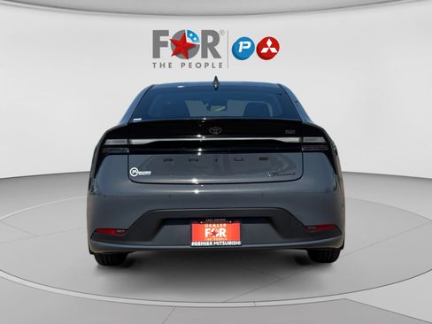 Used 2024 Toyota Prius Prime FWD image 4