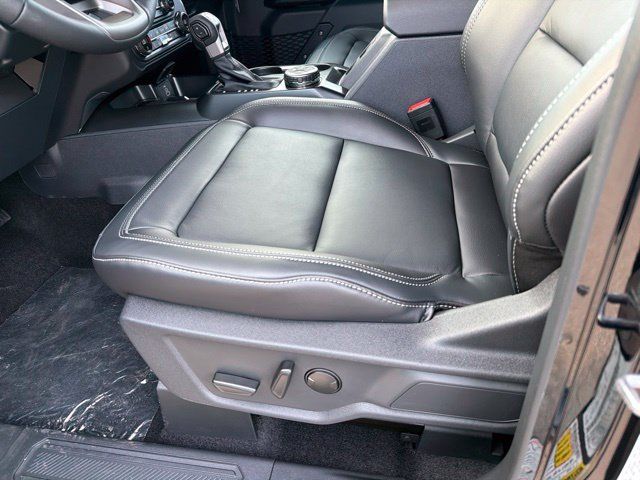 New 2026 Ford Bronco Outer Banks AWD/4WD image 12