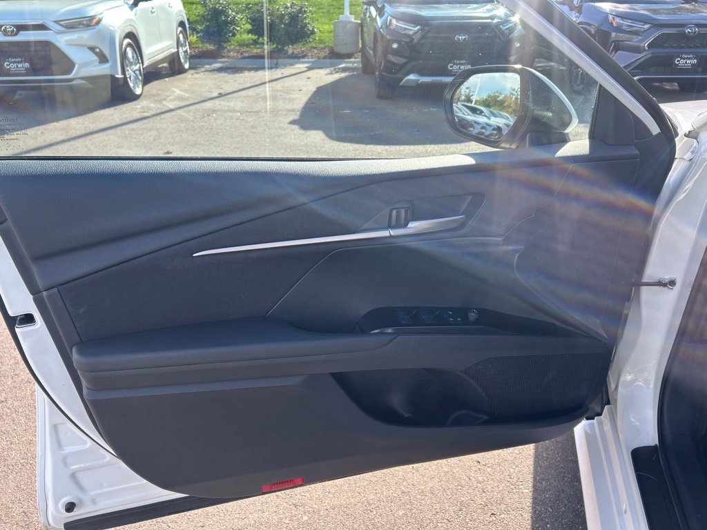 Used 2025 Toyota Camry LE FWD image 21
