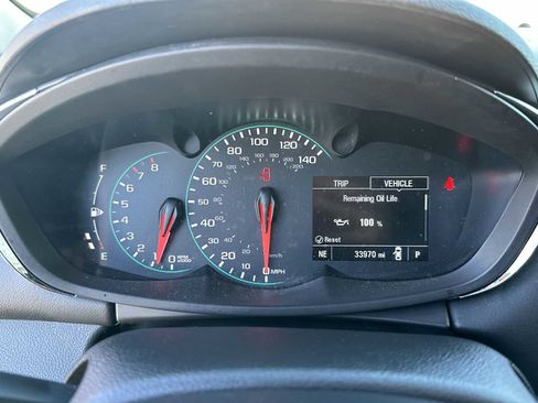 Certified 2022 Chevrolet Trax LS w/ Tint and Cruise Package image 24