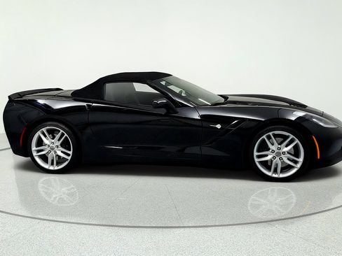 Used 2016 Chevrolet Corvette Stingray Convertible w/ 2LT Preferred Equipment Group RWD image 6