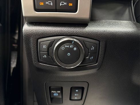 Used 2020 Ford F150 Lariat w/ Equipment Group 502A Luxury image 26