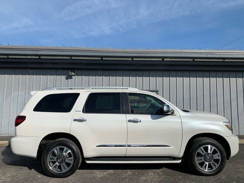 Used 2019 Toyota Sequoia Platinum image 7