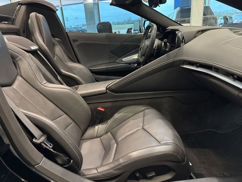 Used 2024 Chevrolet Corvette Stingray Convertible w/ Z51 Performance Package image 19