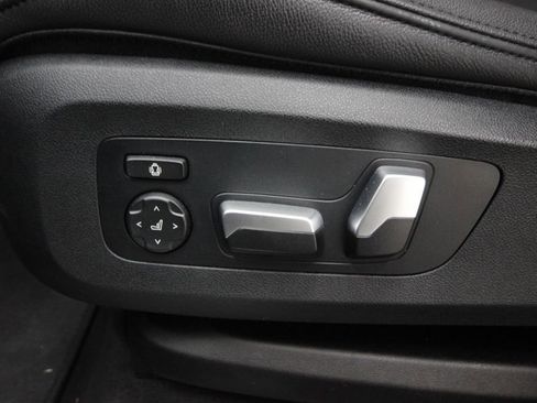 Used 2021 BMW X5 xDrive40i AWD/4WD image 18