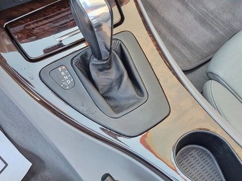 Used 2009 BMW 335i Convertible RWD image 46