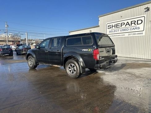 Used 2018 Nissan Frontier PRO-4X image 7