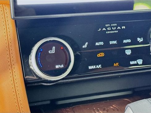 Used 2026 Jaguar F-PACE R-Dynamic S image 23