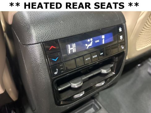 Certified 2024 Jeep Grand Cherokee L Limited w/ Luxury Tech Group II image 14