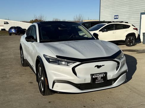 Used 2023 Ford Mustang Mach-E Premium image 8