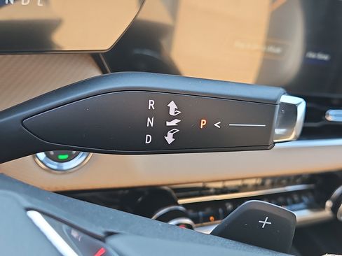 New 2027 Chevrolet Equinox ACTIV FWD image 19