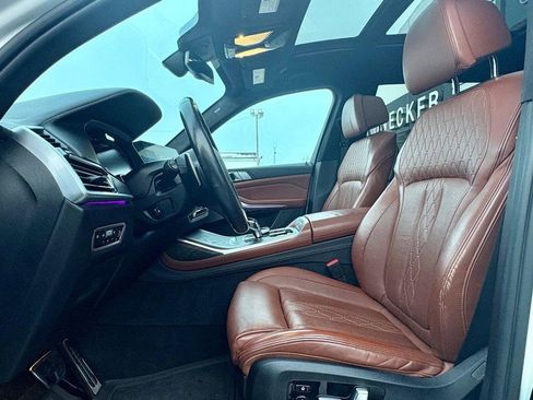 Used 2020 BMW X7 M50i image 33