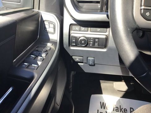 Used 2024 Ford F350 Lariat w/ Sport Appearance Package image 10