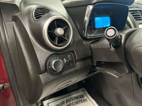 Used 2016 Chevrolet Trax LT w/ LT Sun and Sound Package AWD/4WD image 10