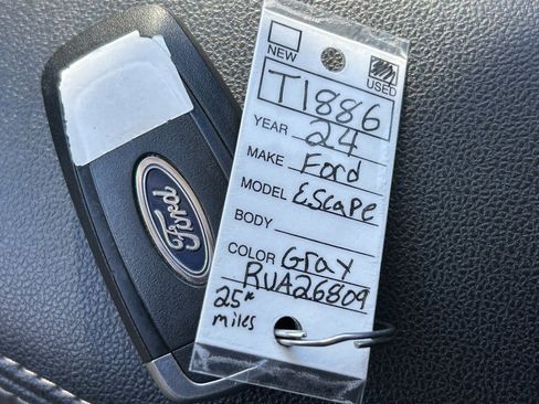 Used 2024 Ford Escape Active w/ Tech Pack #1 image 39