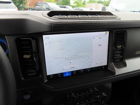 New 2025 Ford Bronco Badlands image 12