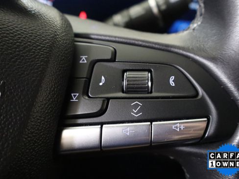 Used 2024 Cadillac XT4 Premium Luxury image 30