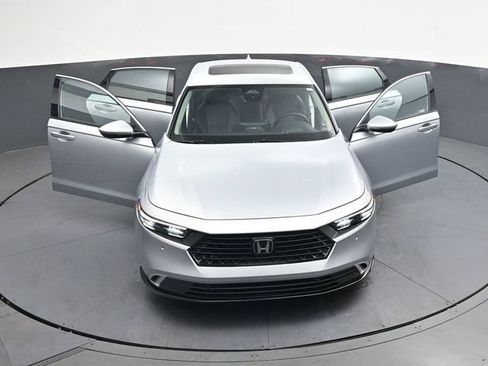 Used 2025 Honda Accord Touring image 36