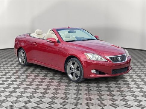 Used 2010 Lexus IS 250C image 2