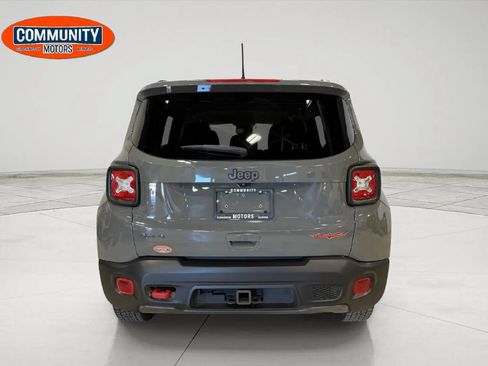 Used 2020 Jeep Renegade Trailhawk w/ Premium Leather Group AWD/4WD image 6
