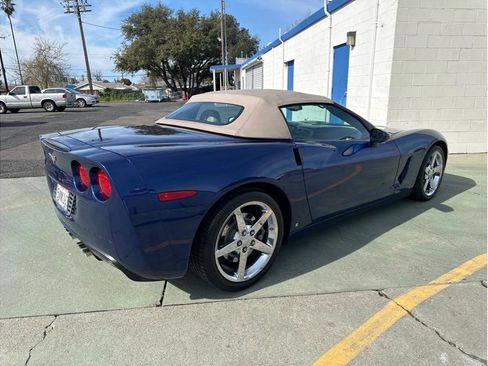 Used 2006 Chevrolet Corvette Convertible w/ Preferred Equipment Group image 8