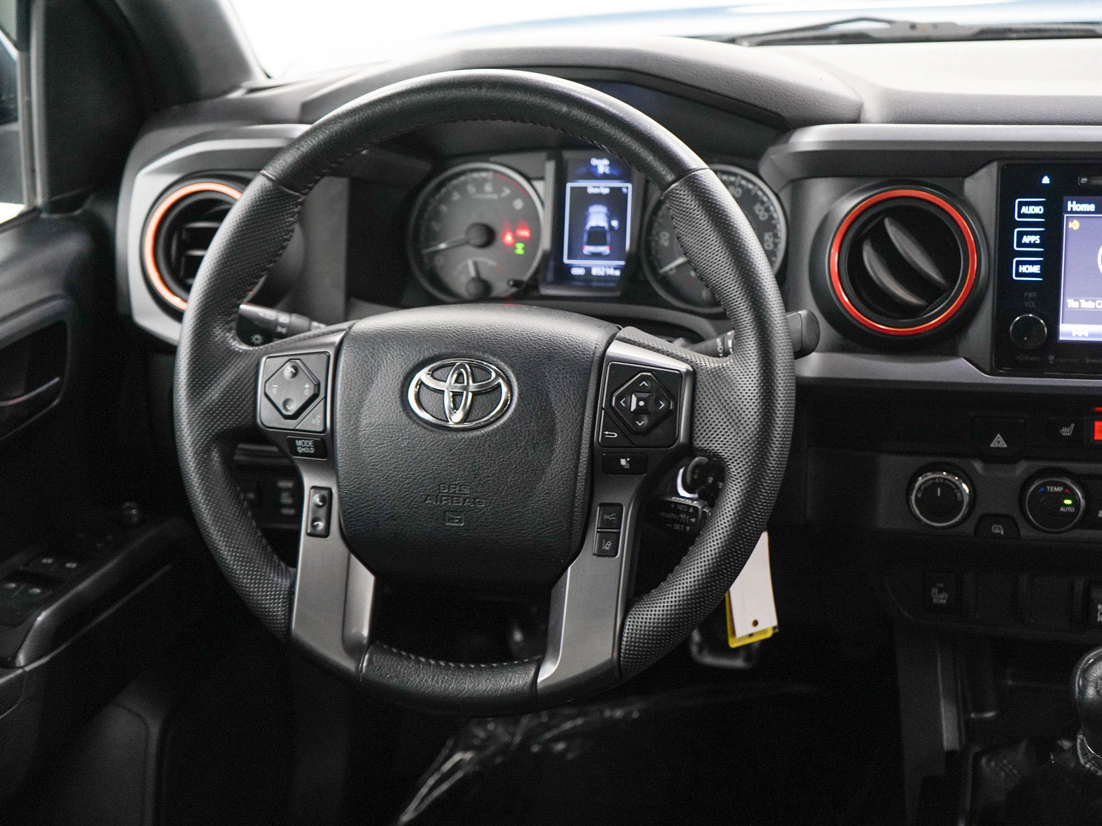 Used 2019 Toyota Tacoma TRD Sport AWD/4WD image 14