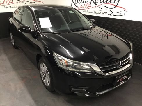 Used 2014 Honda Accord LX image 2