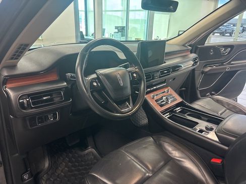 Used 2023 Lincoln Aviator Reserve image 12