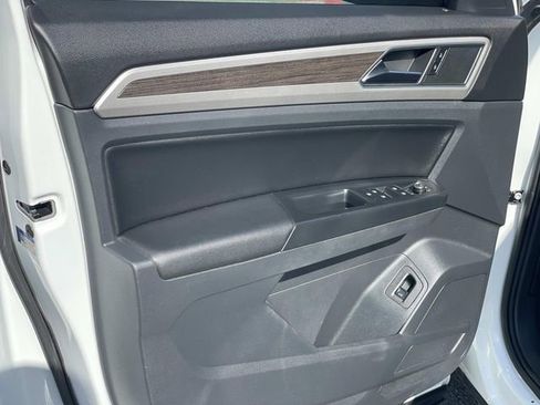 Used 2019 Volkswagen Atlas SEL R-Line image 19