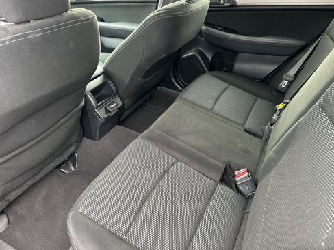 Used 2018 Subaru Outback 2.5i Premium image 14