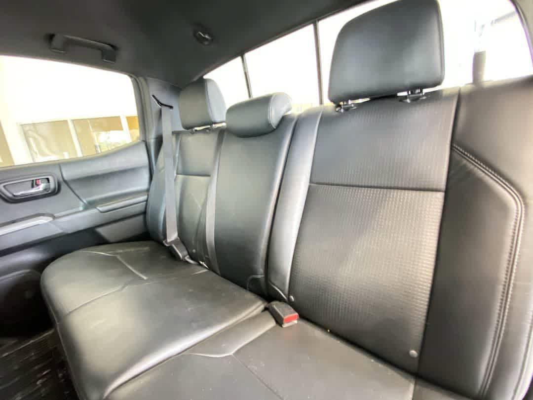 Used 2021 Toyota Tacoma Limited AWD/4WD image 26