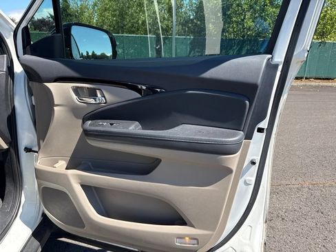 Used 2019 Honda Pilot Elite image 27
