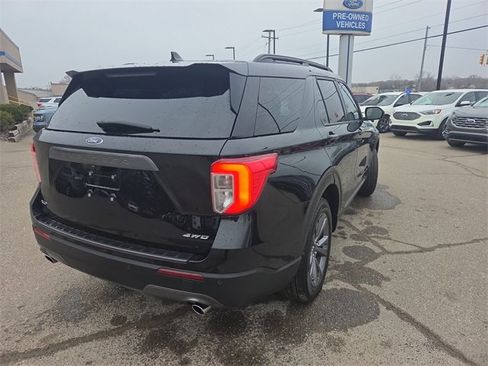 Certified 2022 Ford Explorer XLT w/ Equipment Group 202A image 23