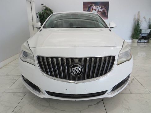Used 2014 Buick Regal image 9