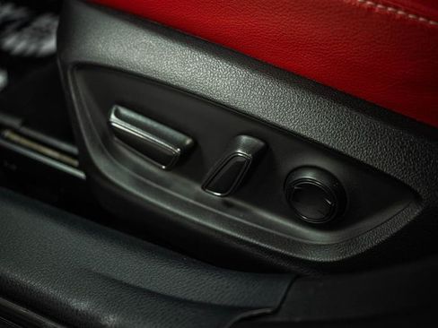 Used 2022 Toyota Camry XSE w/ Carpet Mat Package (TMS) FWD image 16